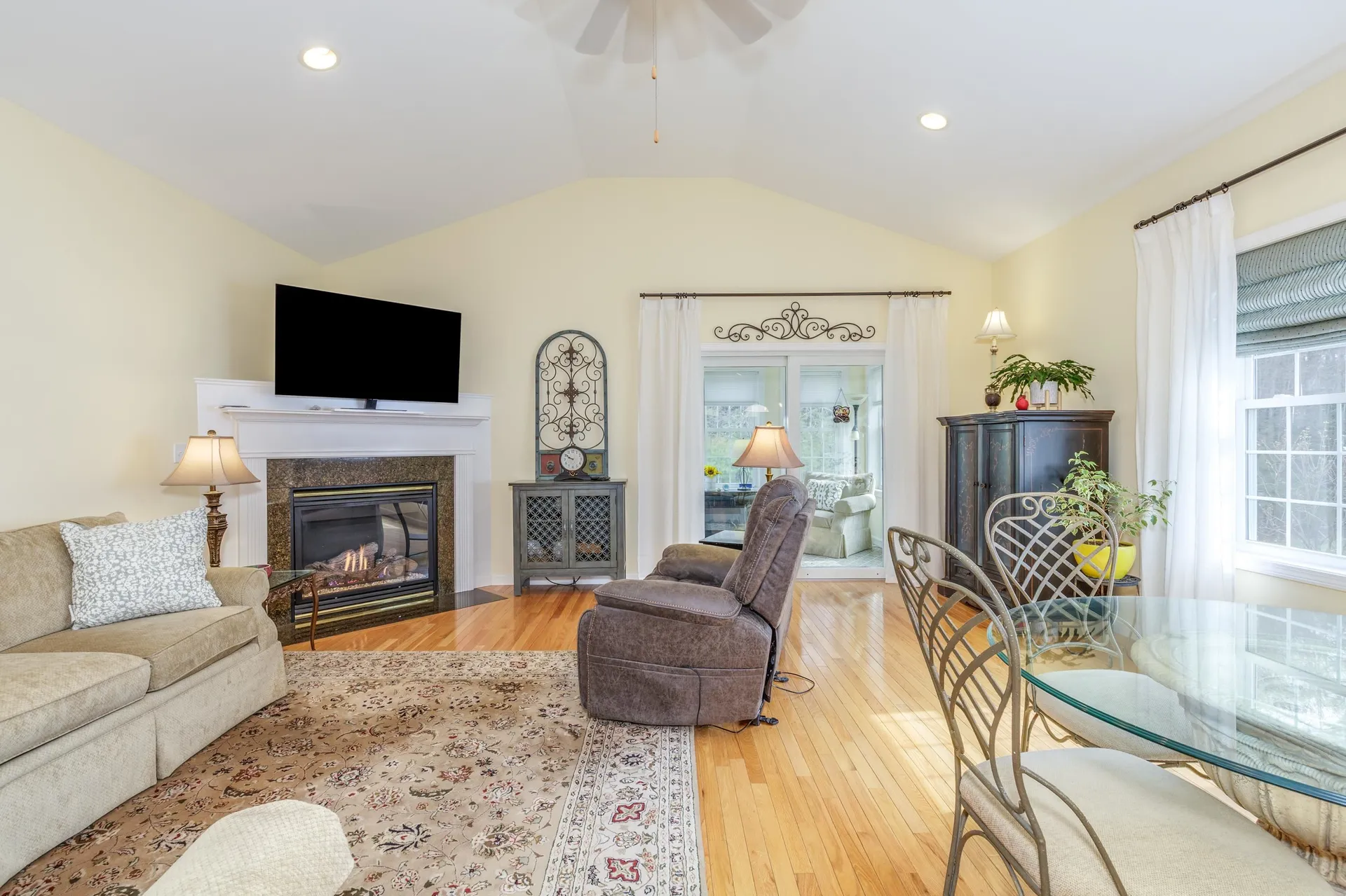 12 Jonathan Drive Concord NH 03303