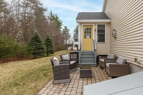12 Jonathan Drive Concord NH 03303