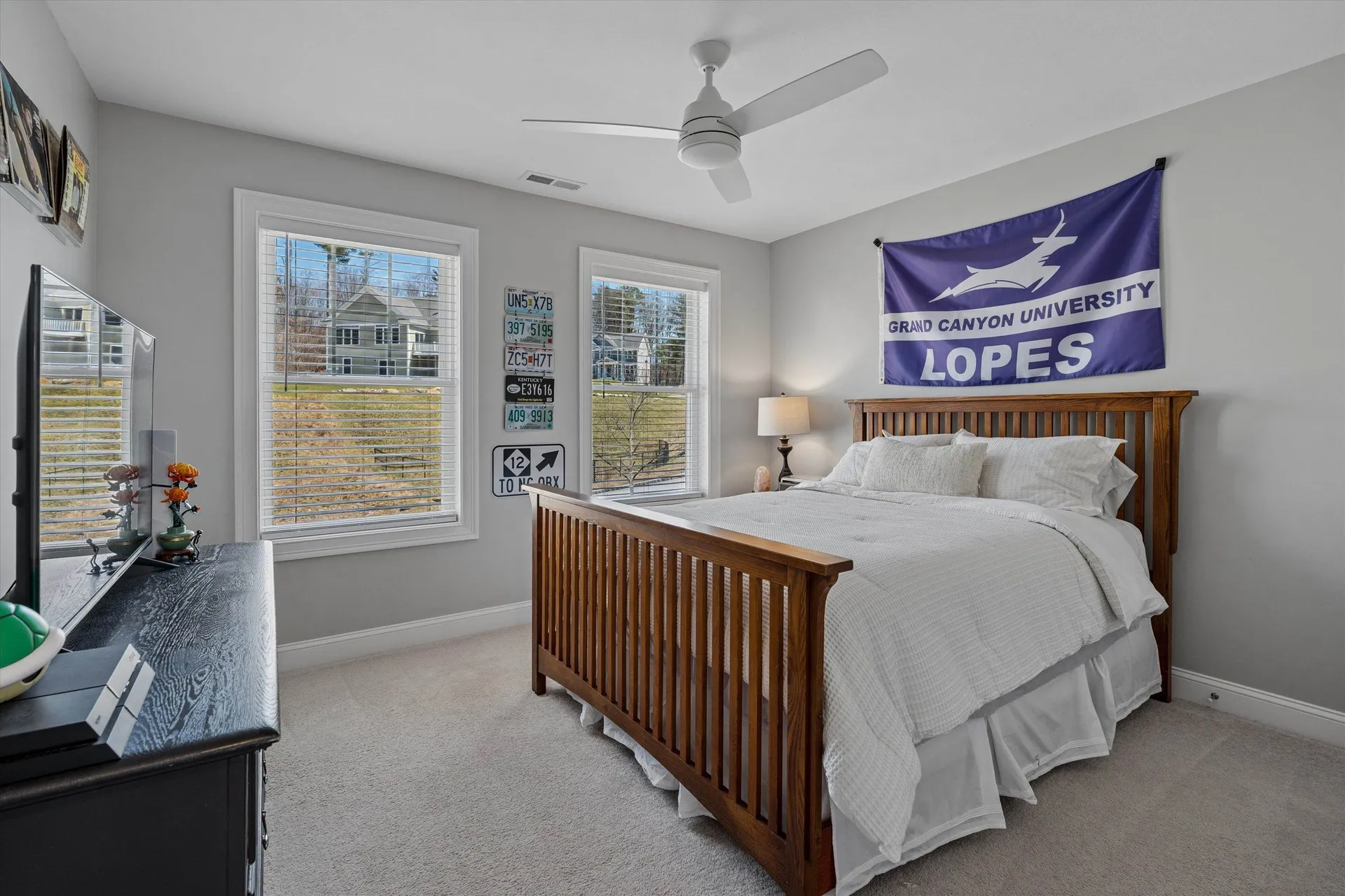 27 Scenic Drive Manchester NH 03104