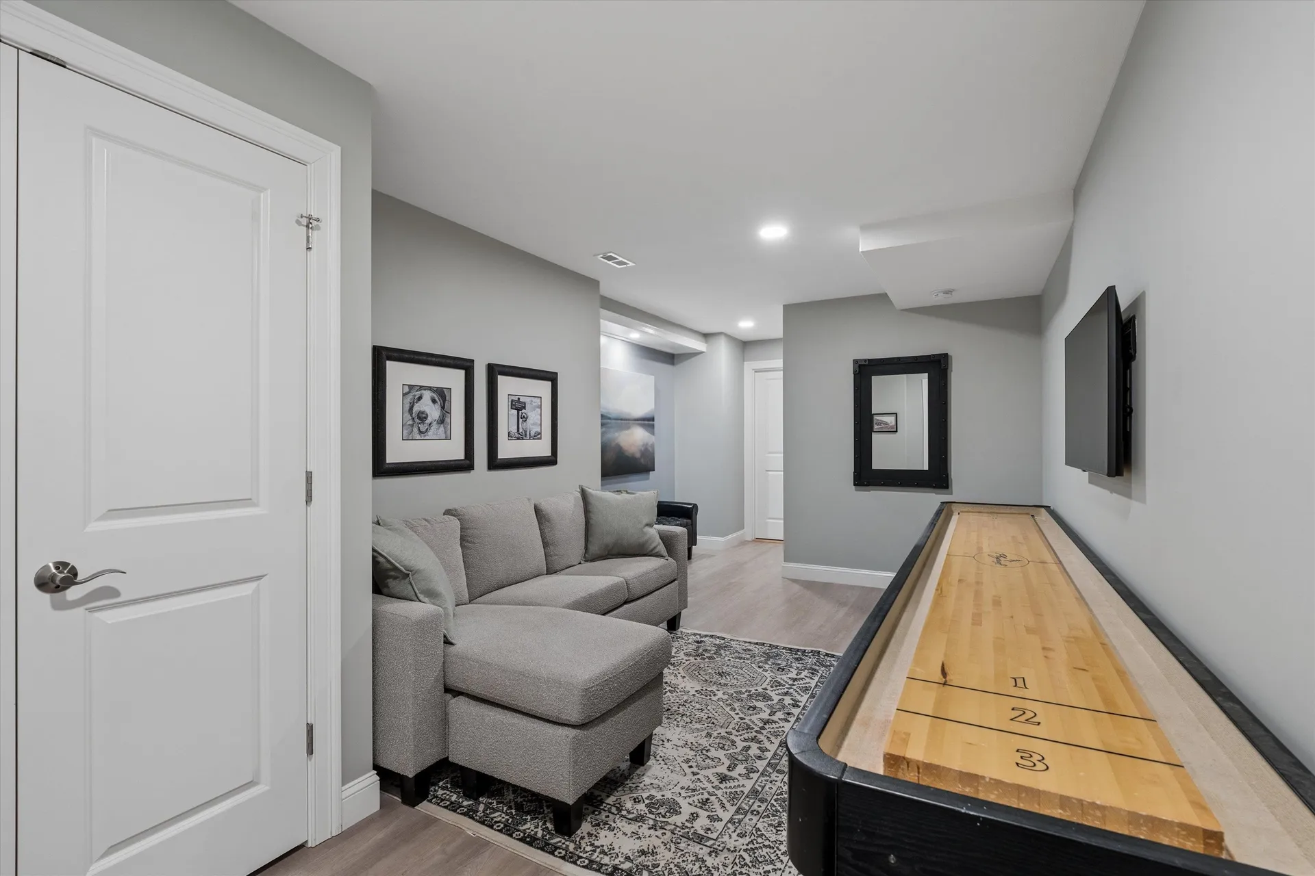 27 Scenic Drive Manchester NH 03104