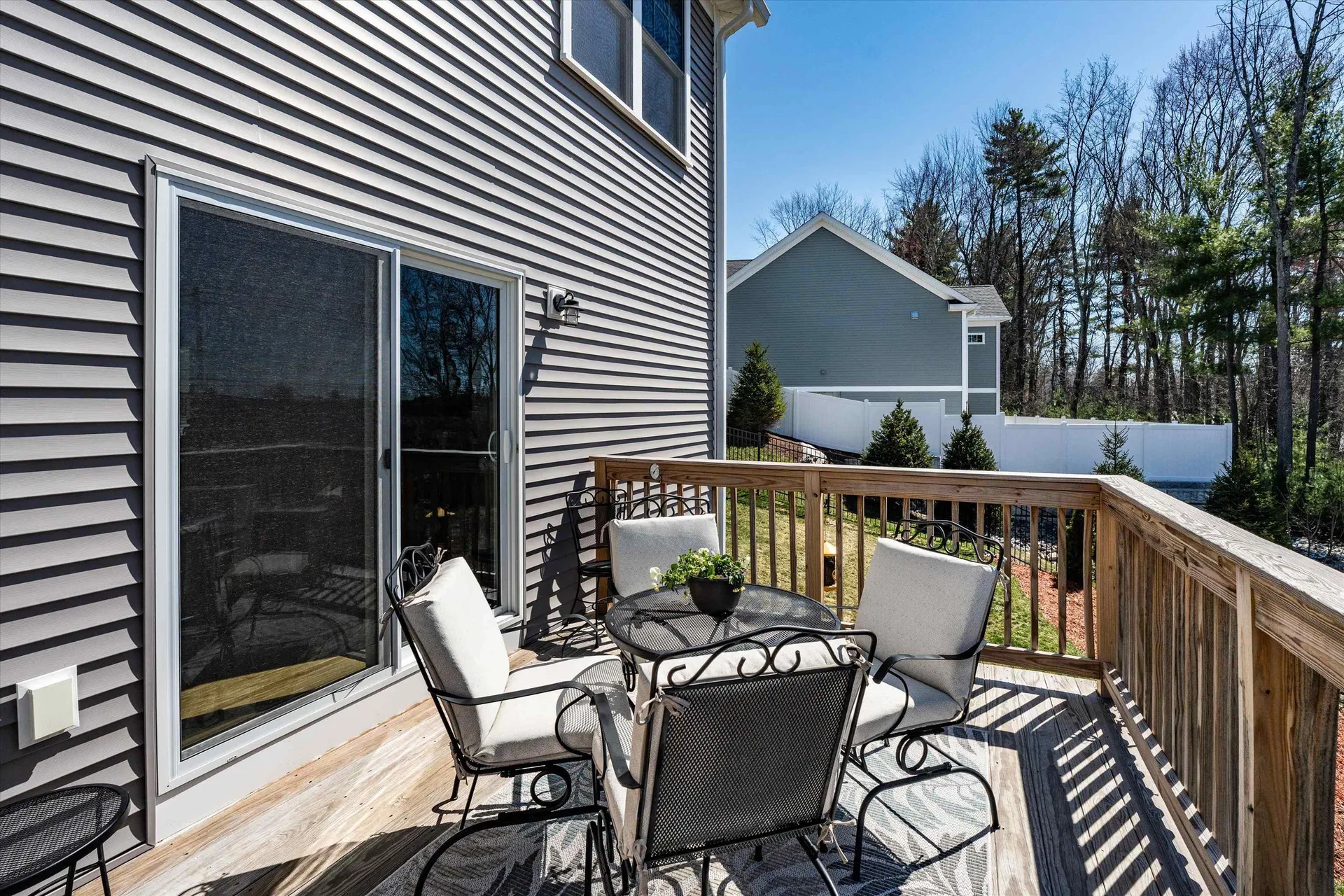 27 Scenic Drive Manchester NH 03104