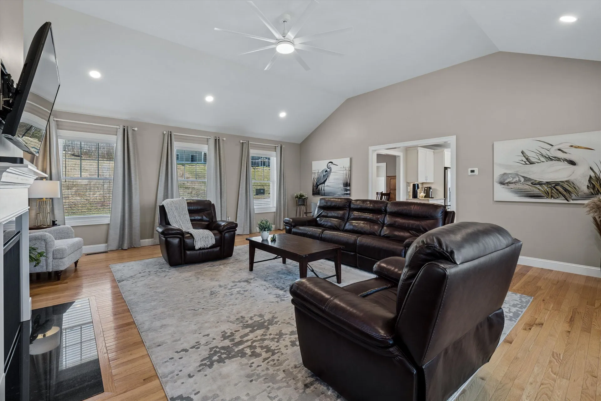 27 Scenic Drive Manchester NH 03104