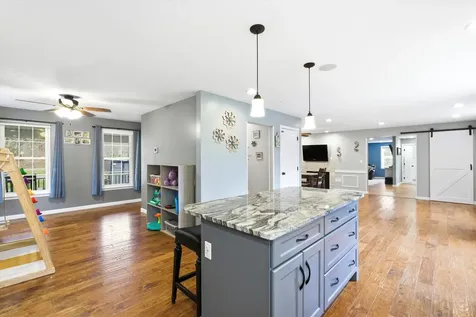 4 Cobblestone Place Merrimack NH 03054