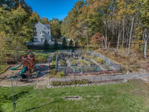 4 Cobblestone Place Merrimack NH 03054