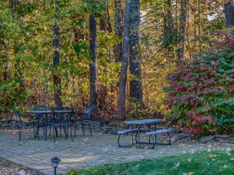 4 Cobblestone Place Merrimack NH 03054