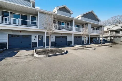 11 Callaway Drive Concord NH 03301