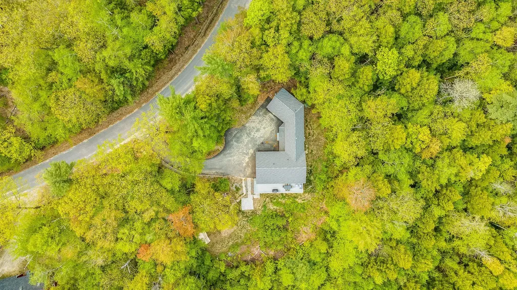 11 Weeping Birches Lane Thornton NH 03285