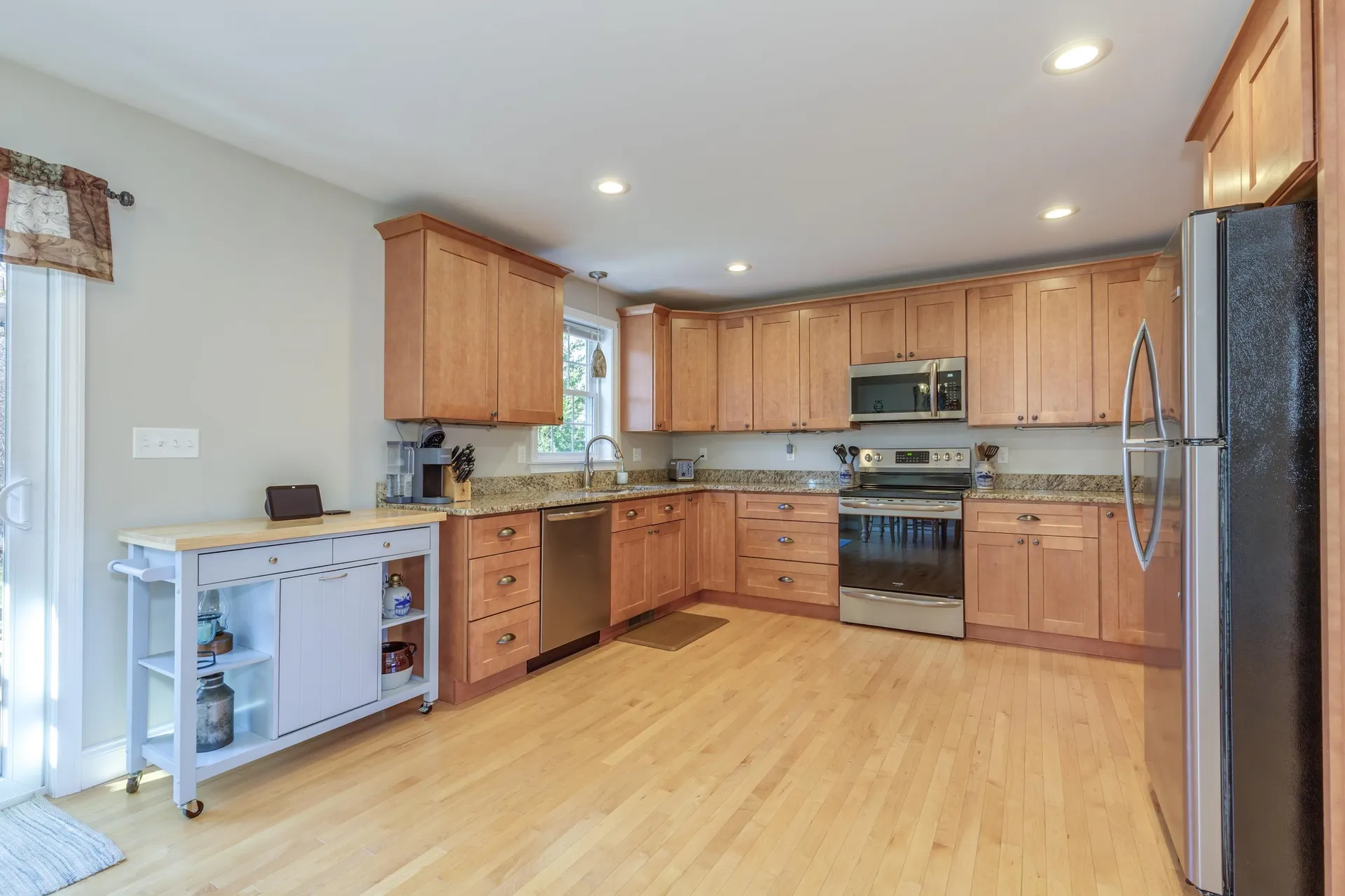 22 High Meadow Drive Deerfield NH 03037