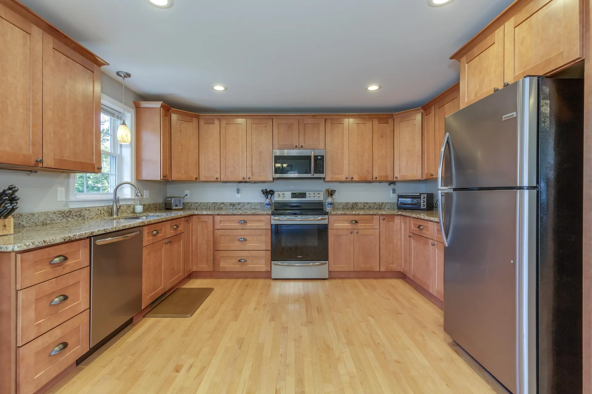 22 High Meadow Drive Deerfield NH 03037