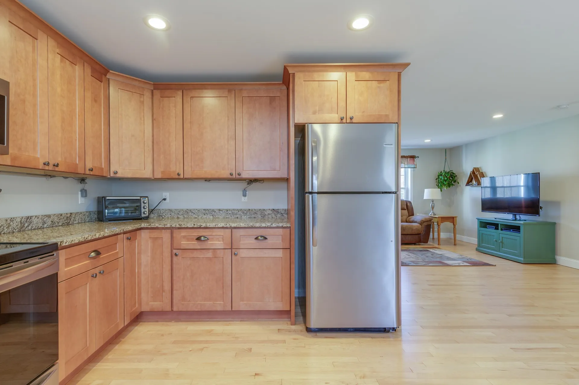 22 High Meadow Drive Deerfield NH 03037