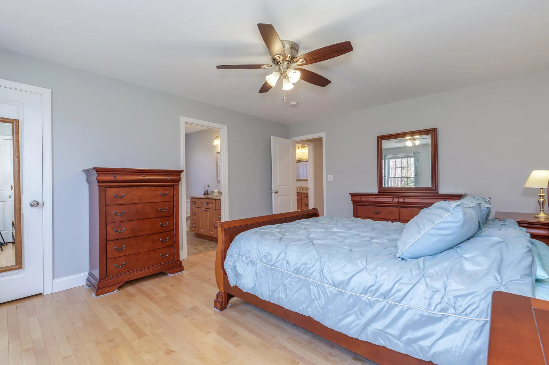 22 High Meadow Drive Deerfield NH 03037