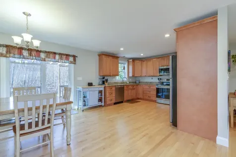 22 High Meadow Drive Deerfield NH 03037