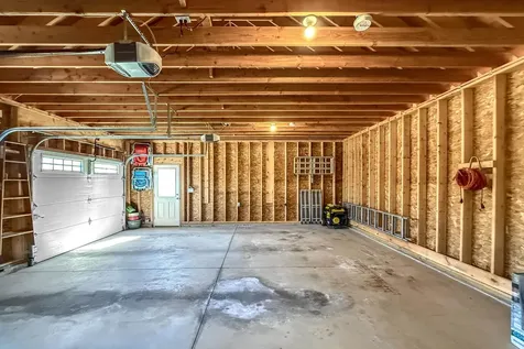 22 High Meadow Drive Deerfield NH 03037