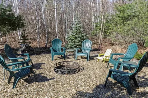 22 High Meadow Drive Deerfield NH 03037