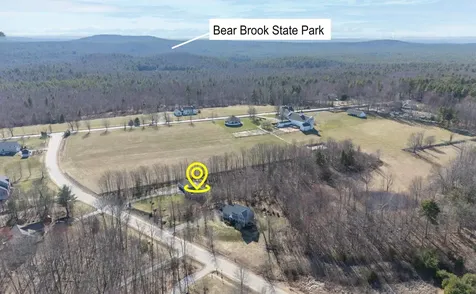 22 High Meadow Drive Deerfield NH 03037