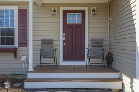22 High Meadow Drive Deerfield NH 03037