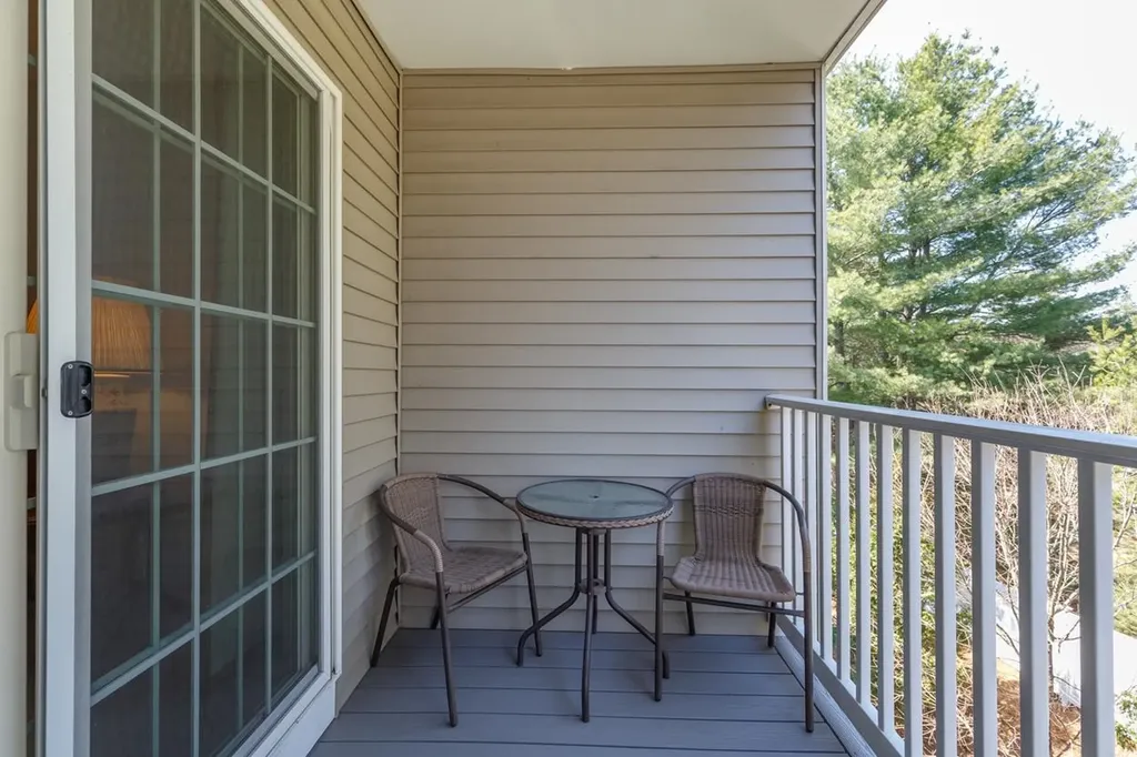 65 Fordway Extension Derry NH 03038