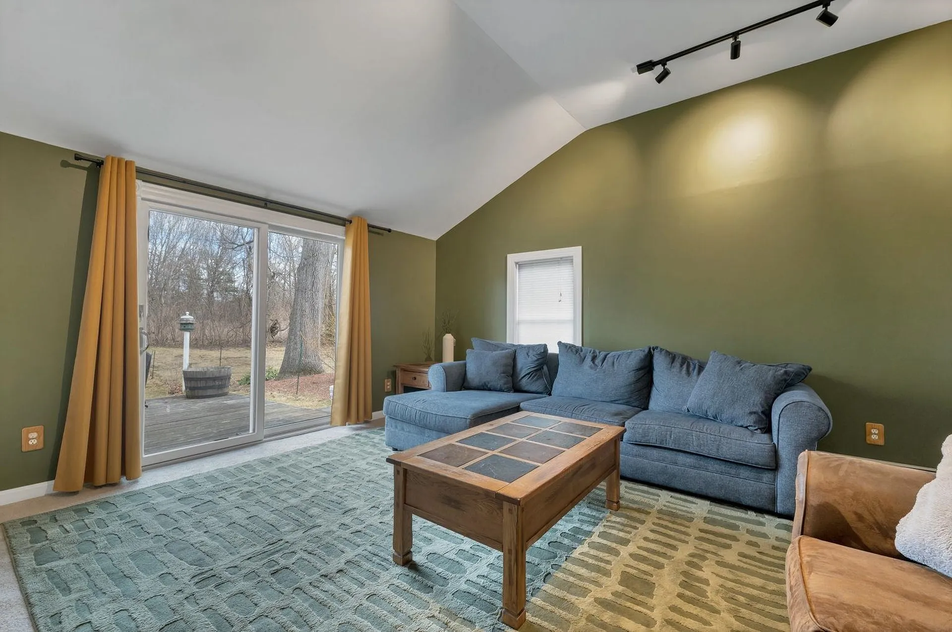 53 Atherton Avenue Nashua NH 03064
