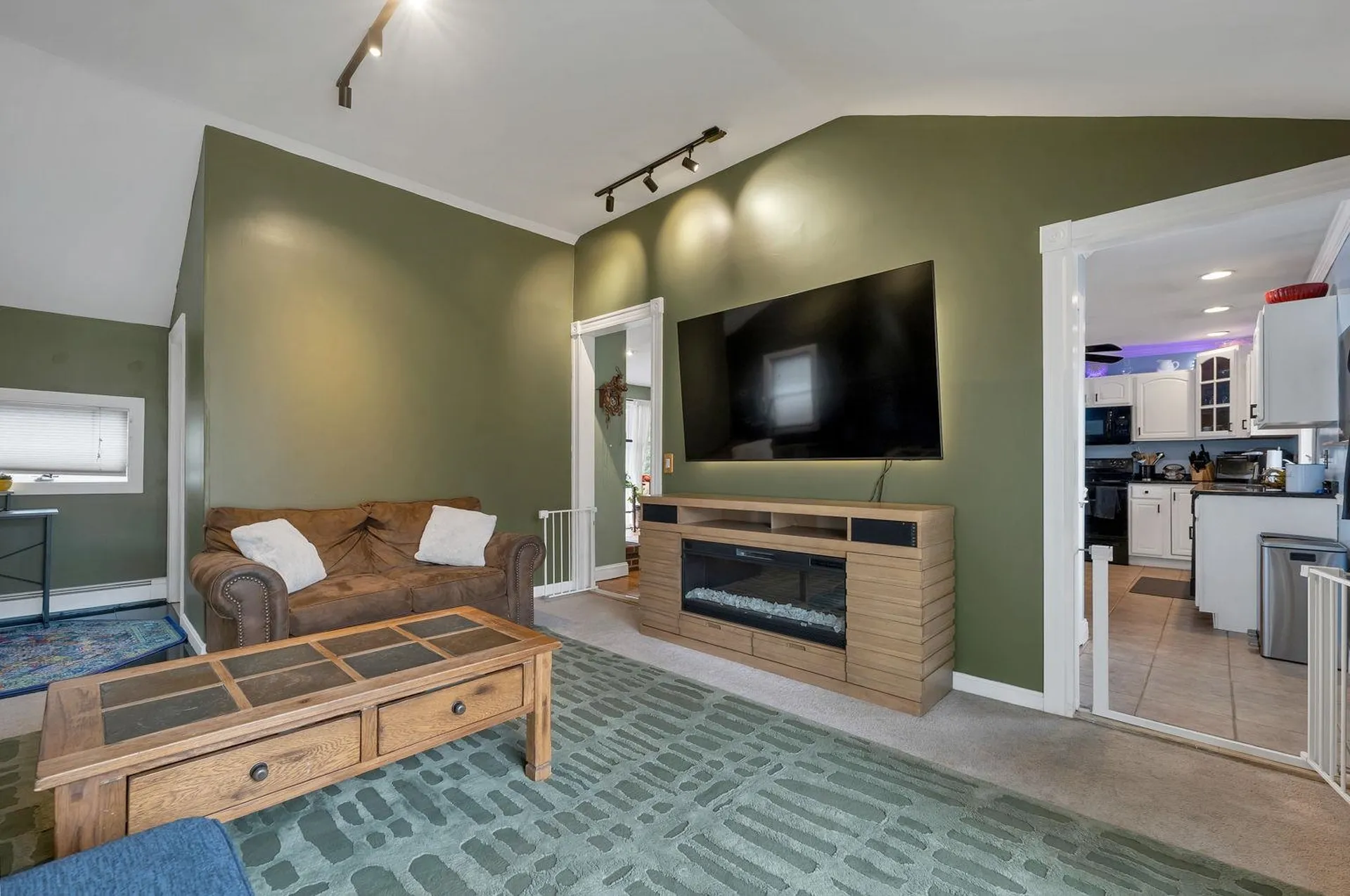 53 Atherton Avenue Nashua NH 03064