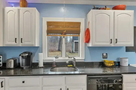 53 Atherton Avenue Nashua NH 03064