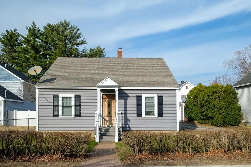 267 No. Main Street Rochester NH 03867
