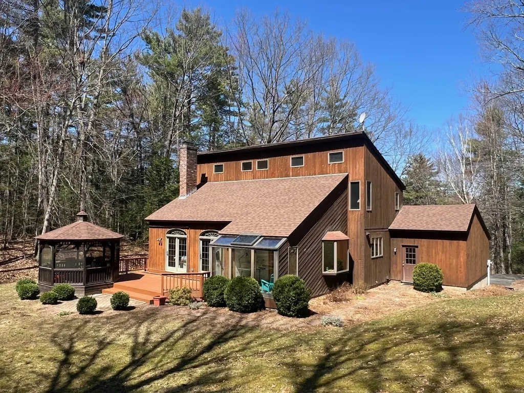 90 Hemlock Road Vernon VT 05354