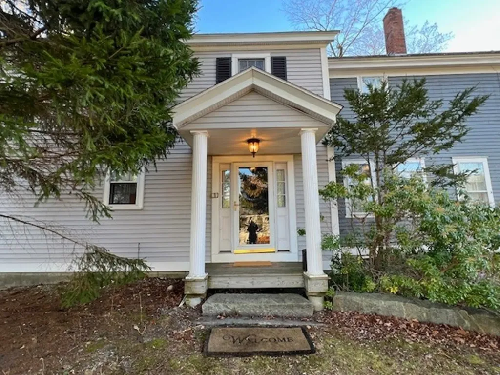 9 Templeton Turnpike Fitzwilliam NH 03447