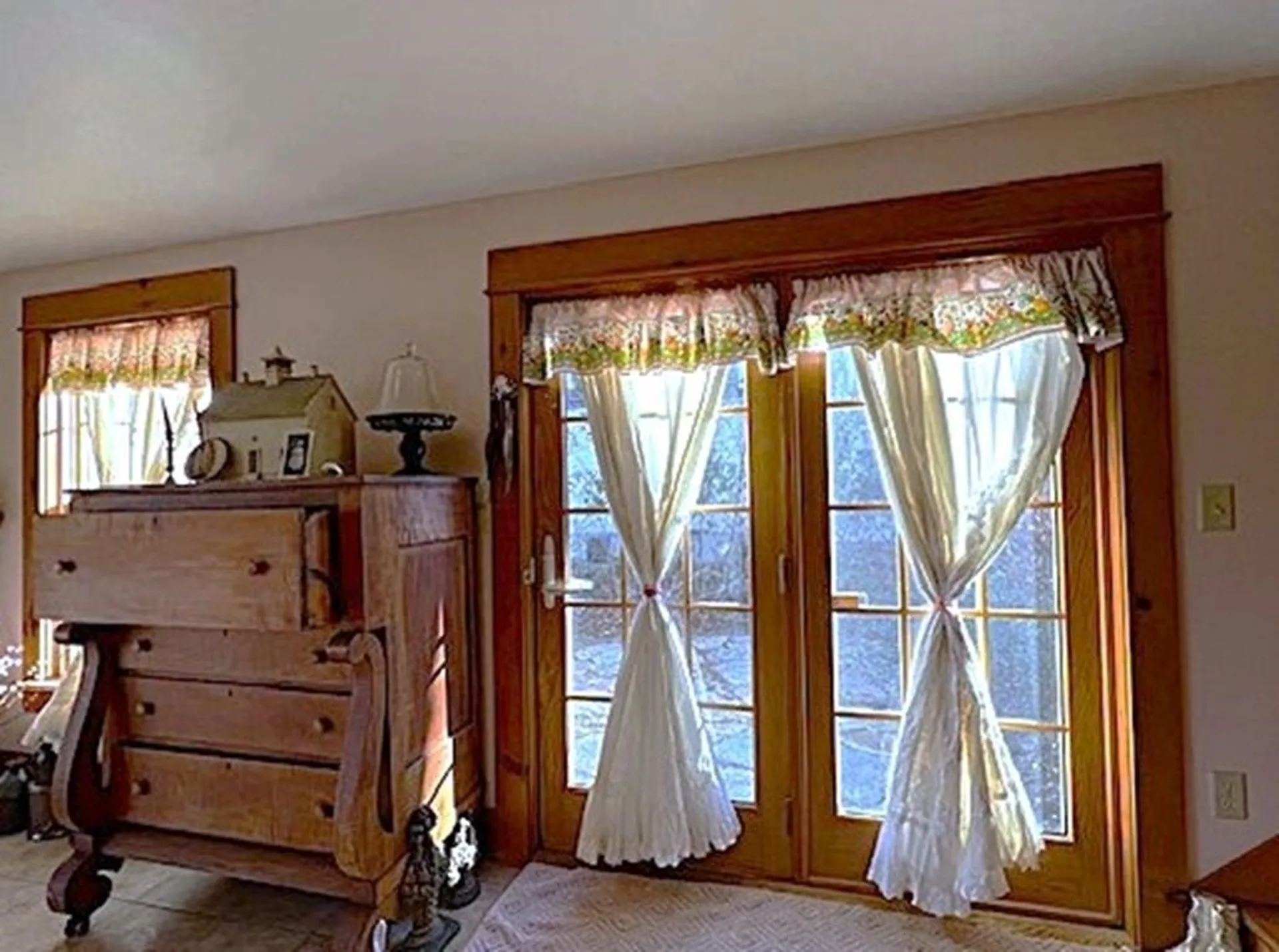 9 Templeton Turnpike Fitzwilliam NH 03447
