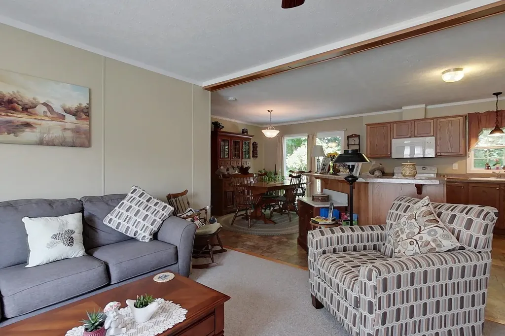 6 Mapleshade Drive Nashua NH 03062