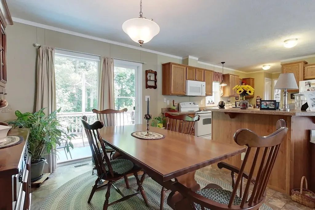 6 Mapleshade Drive Nashua NH 03062