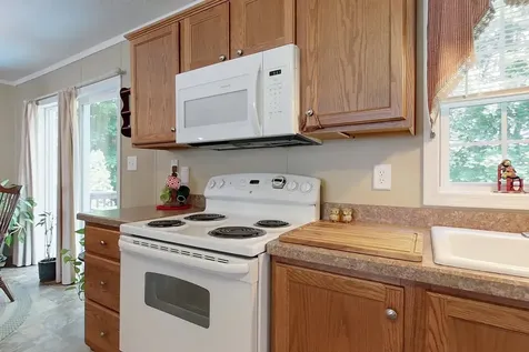 6 Mapleshade Drive Nashua NH 03062
