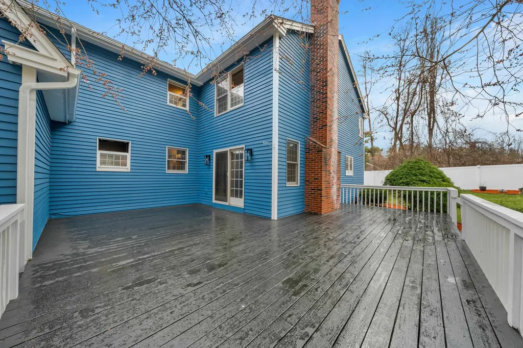 5 Bedros Street Windham NH 03087