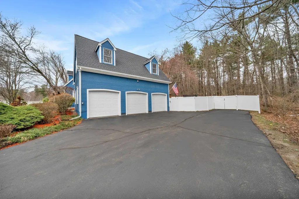 5 Bedros Street Windham NH 03087