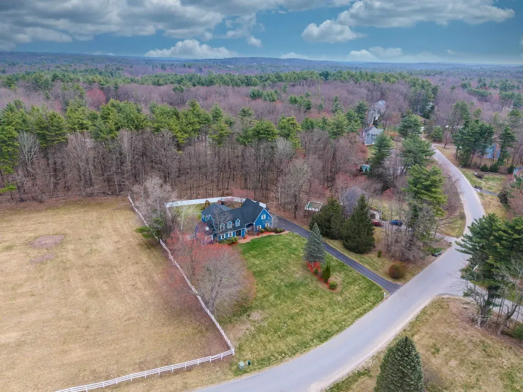 5 Bedros Street Windham NH 03087