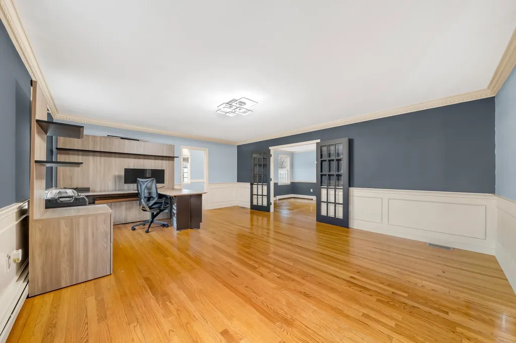 5 Bedros Street Windham NH 03087