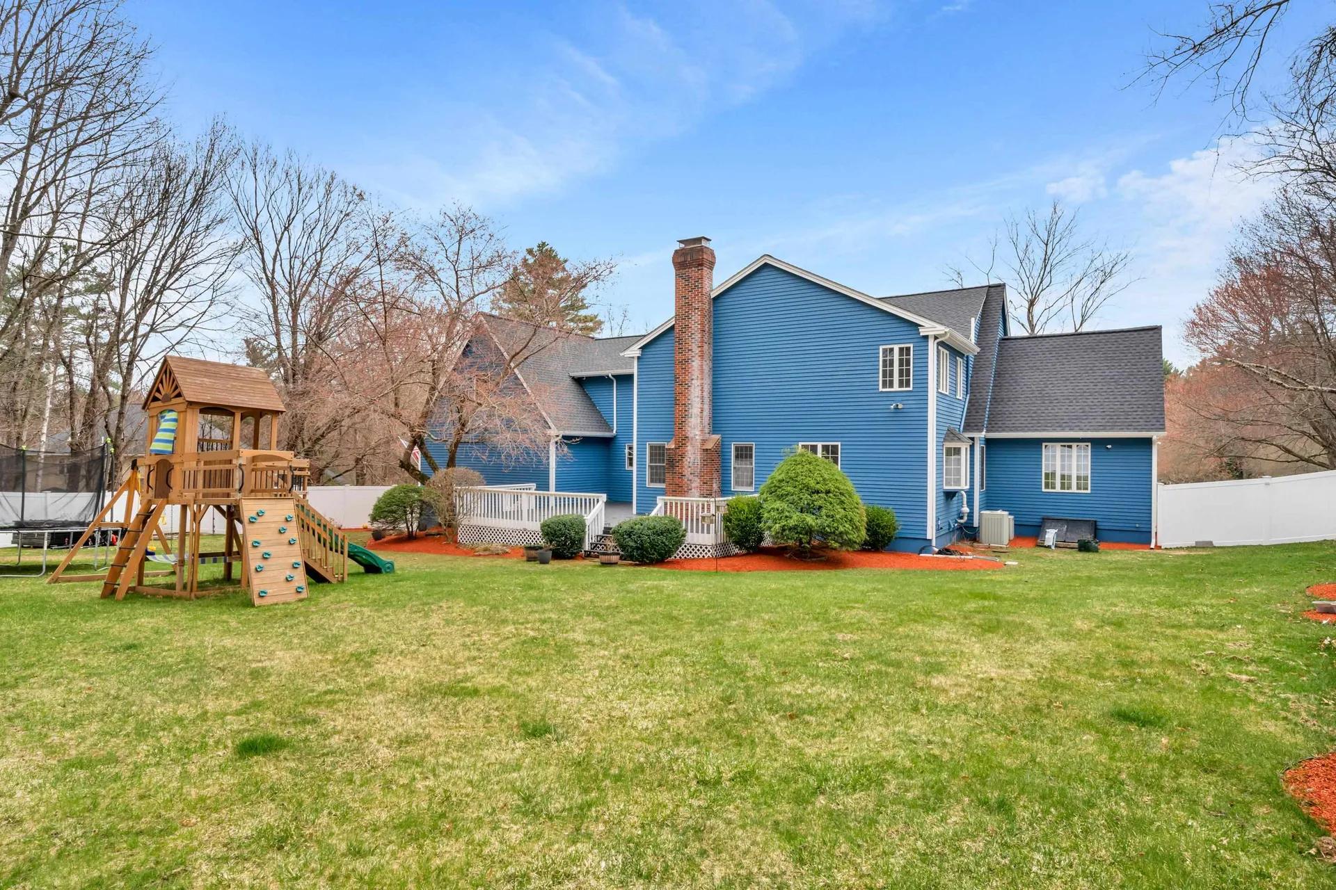 5 Bedros Street Windham NH 03087