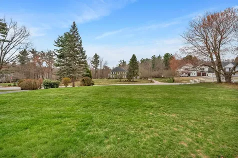 5 Bedros Street Windham NH 03087