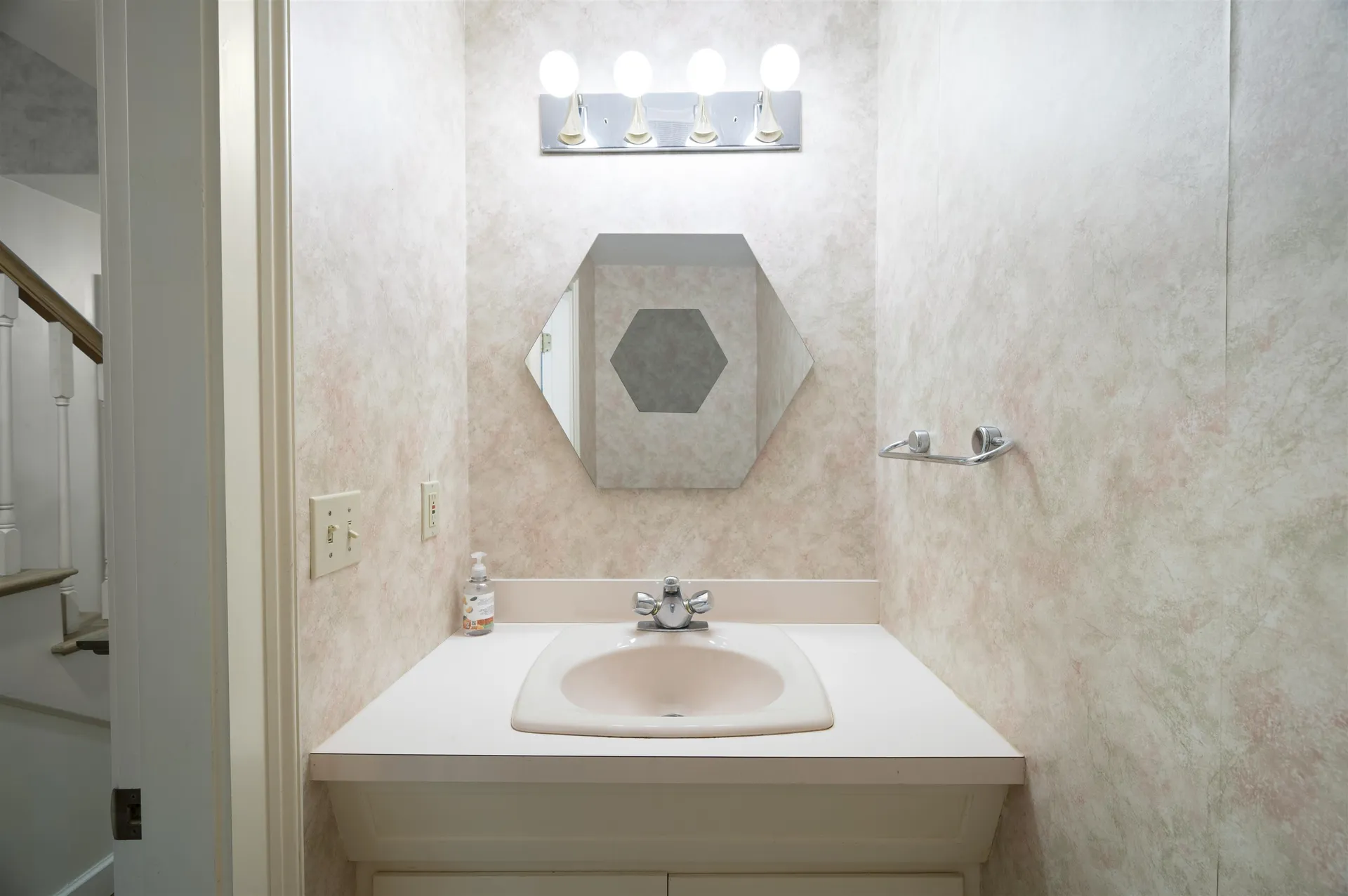 60 Peninsula Drive Stratham NH 03885