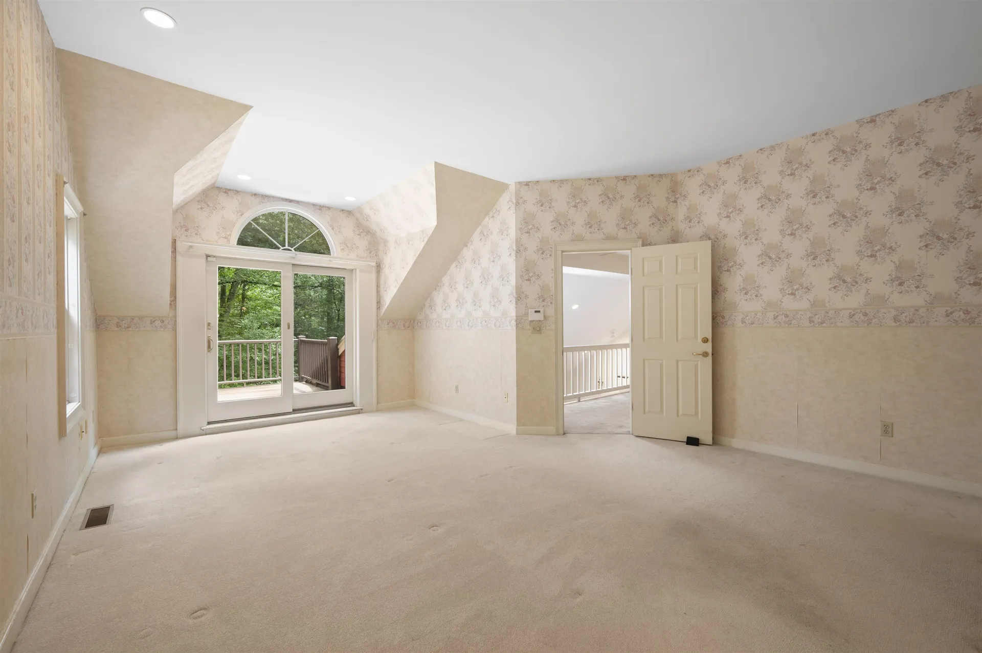 60 Peninsula Drive Stratham NH 03885
