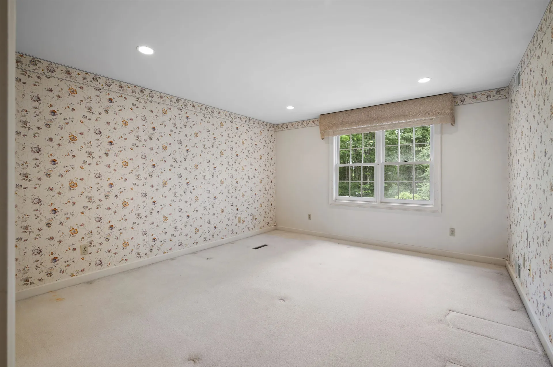 60 Peninsula Drive Stratham NH 03885