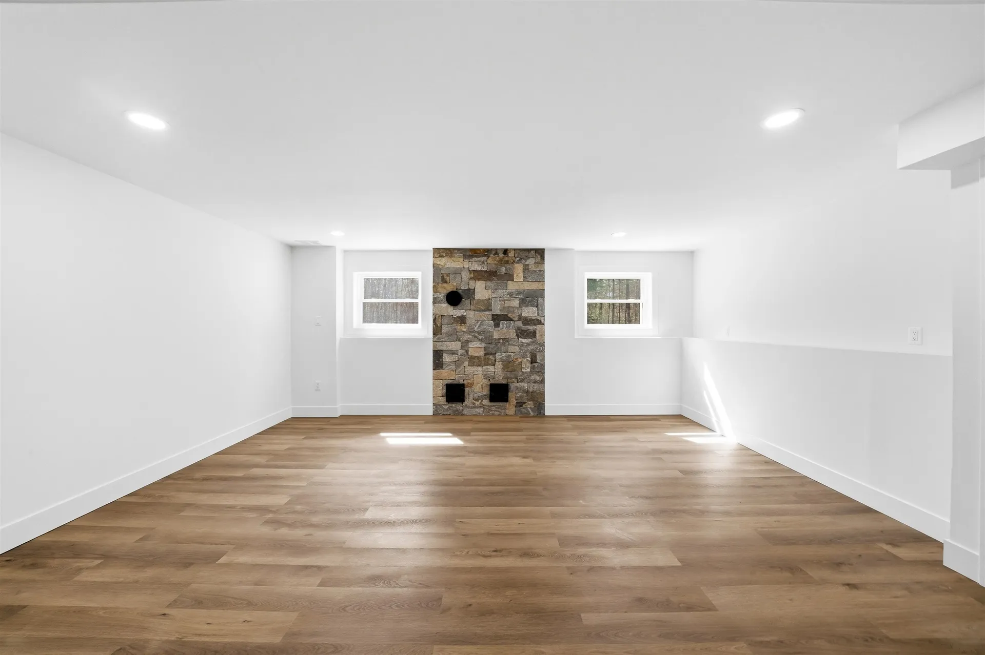 13 Sunridge Road Windham NH 03087