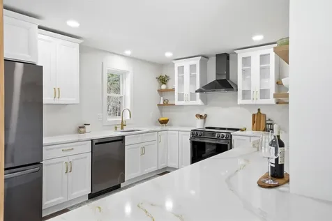 13 Sunridge Road Windham NH 03087