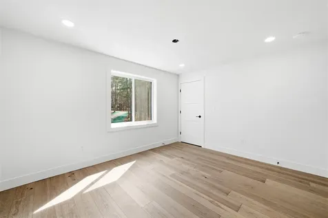 13 Sunridge Road Windham NH 03087