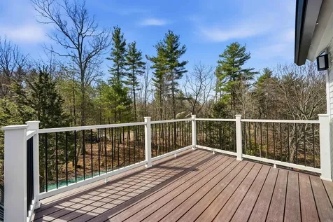 13 Sunridge Road Windham NH 03087