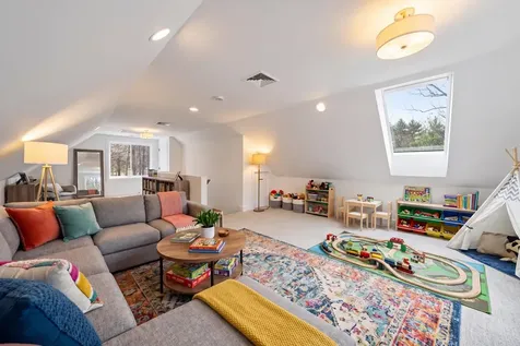 13 Sunridge Road Windham NH 03087