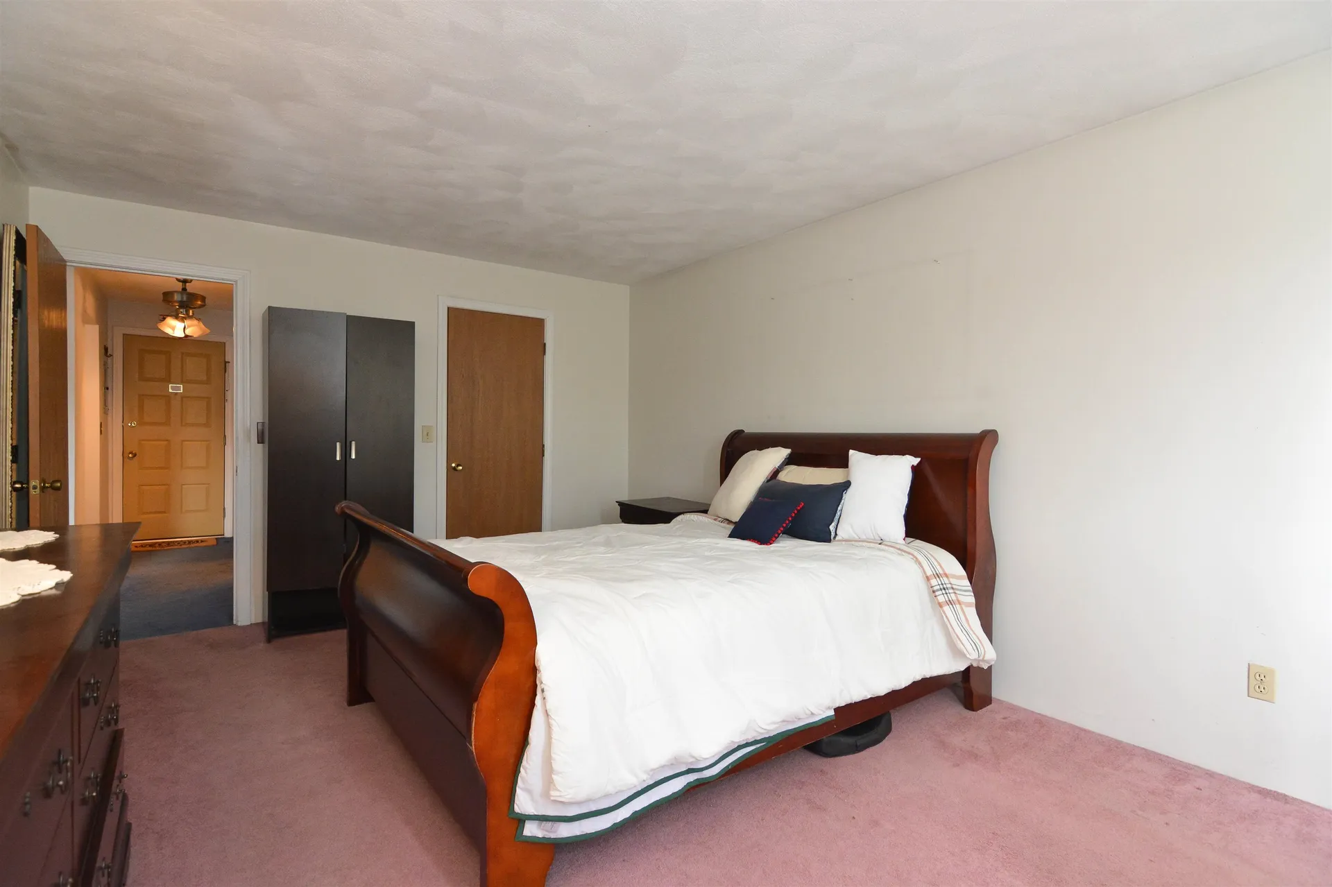 1311 Hanover Street Manchester NH 03104