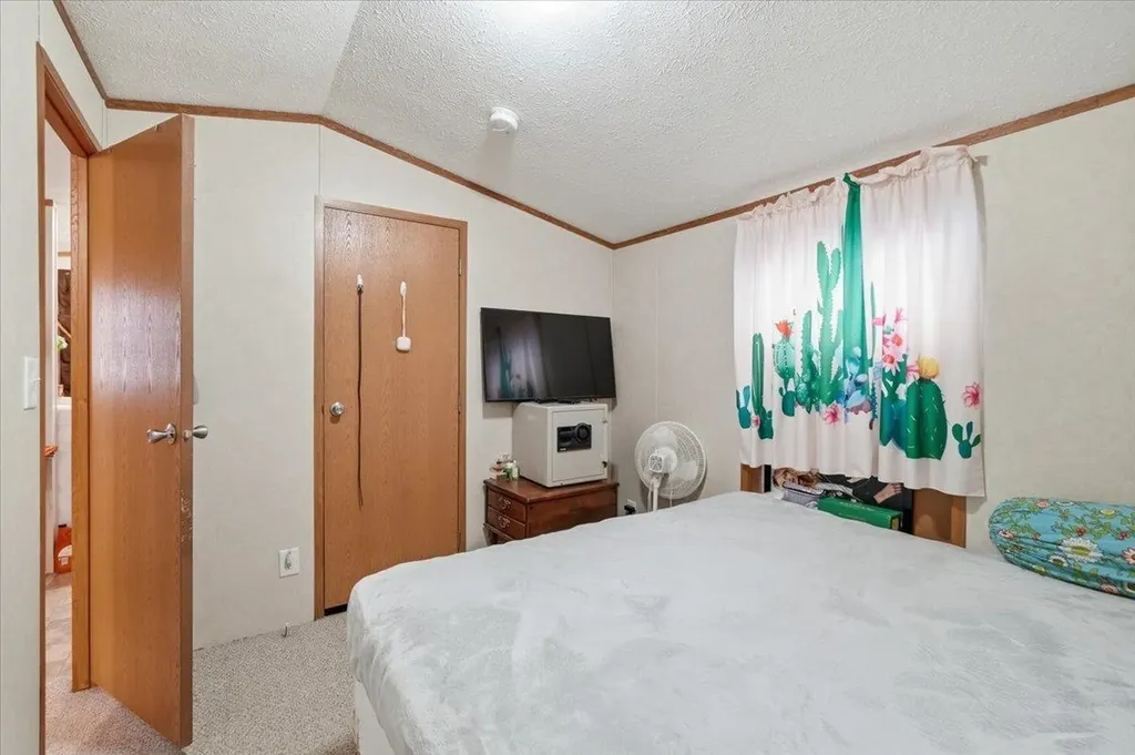18 Avenue A Burlington VT 05408