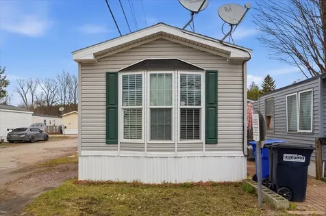 18 Avenue A Burlington VT 05408