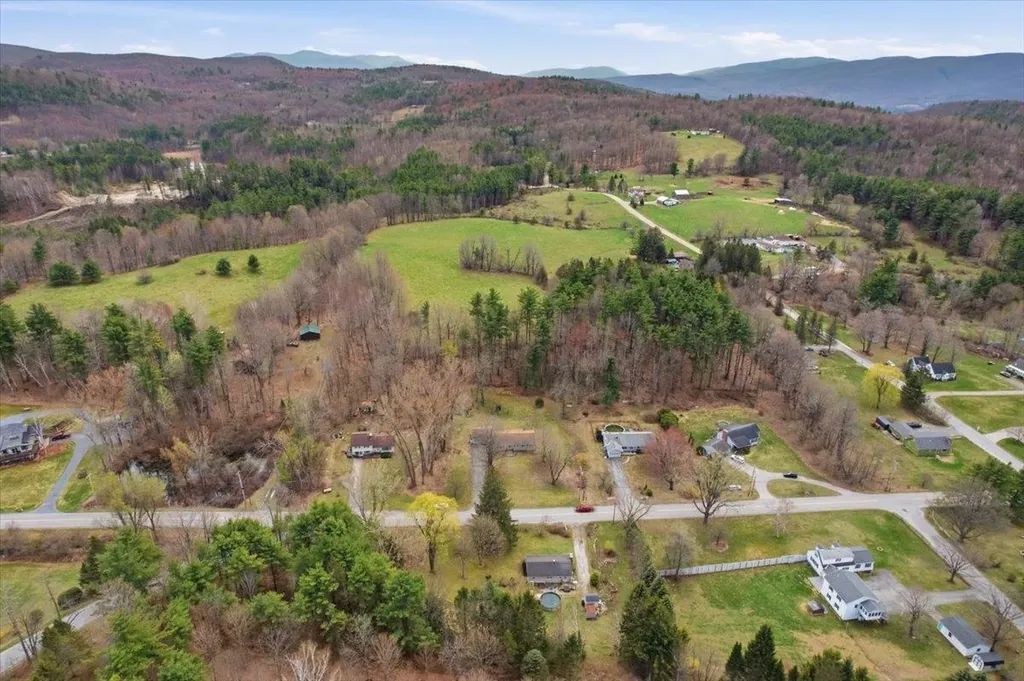 895 Barber Pond Road Pownal VT 05261