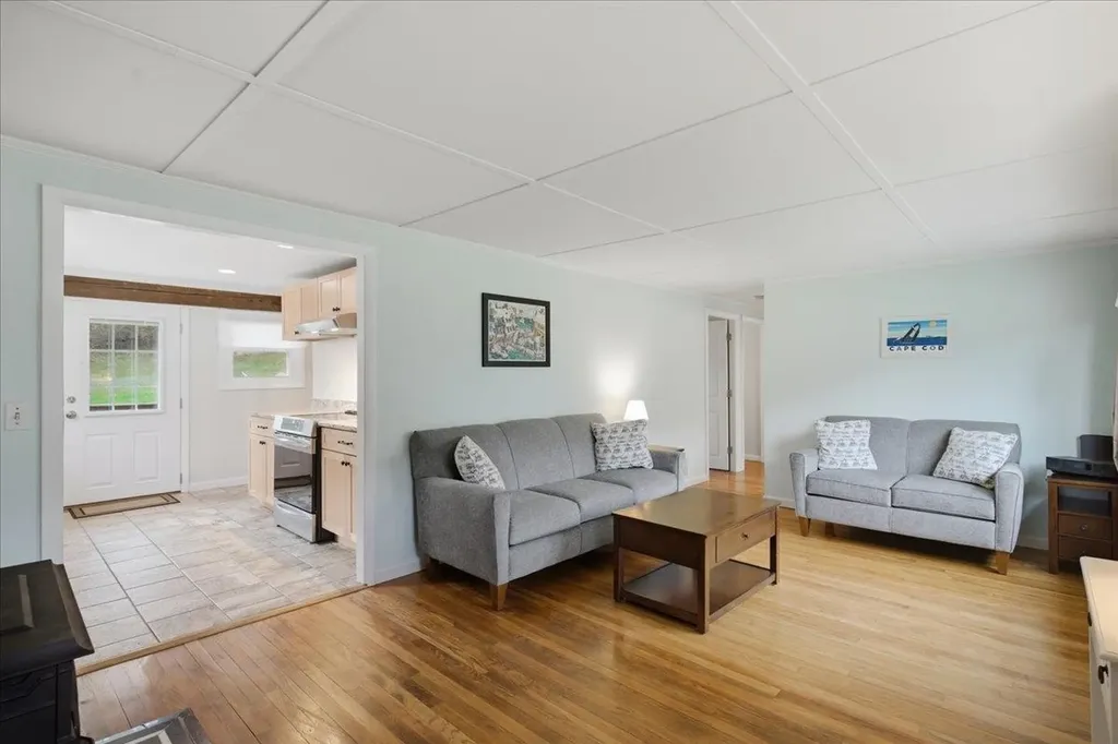 895 Barber Pond Road Pownal VT 05261